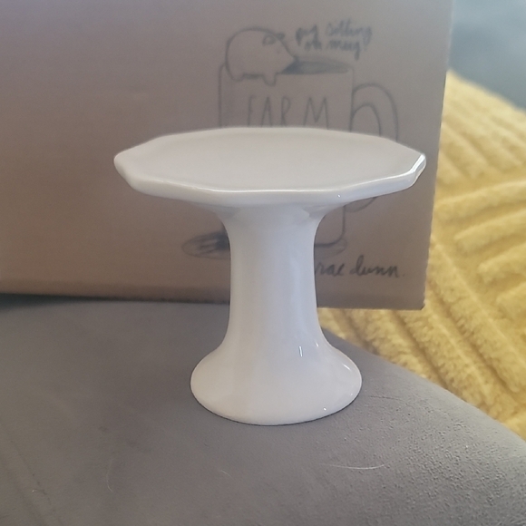 Mini Riser - Picture 1 of 2